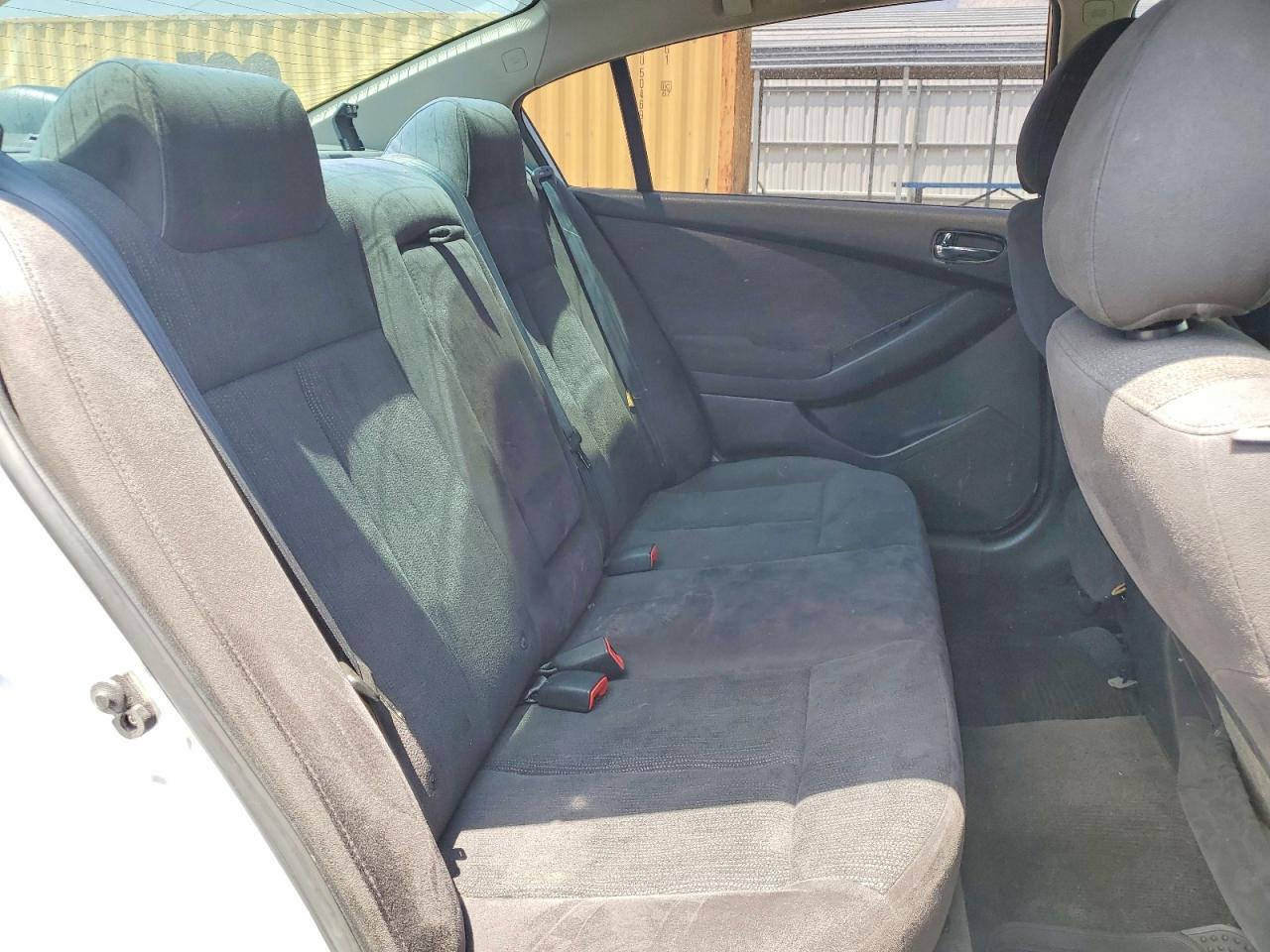 2010 NISSAN ALTIMA