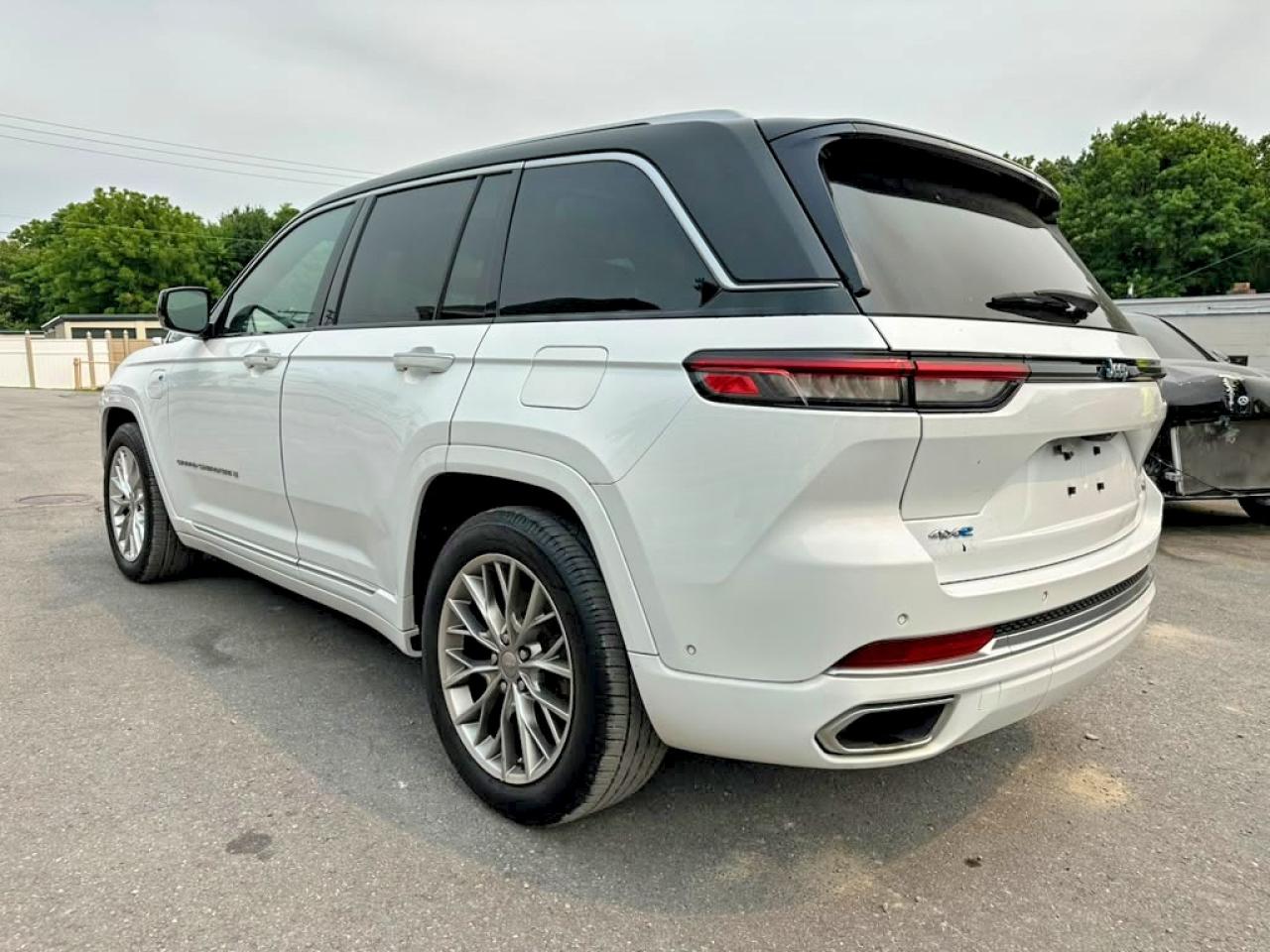 2022 JEEP CHEROKEE