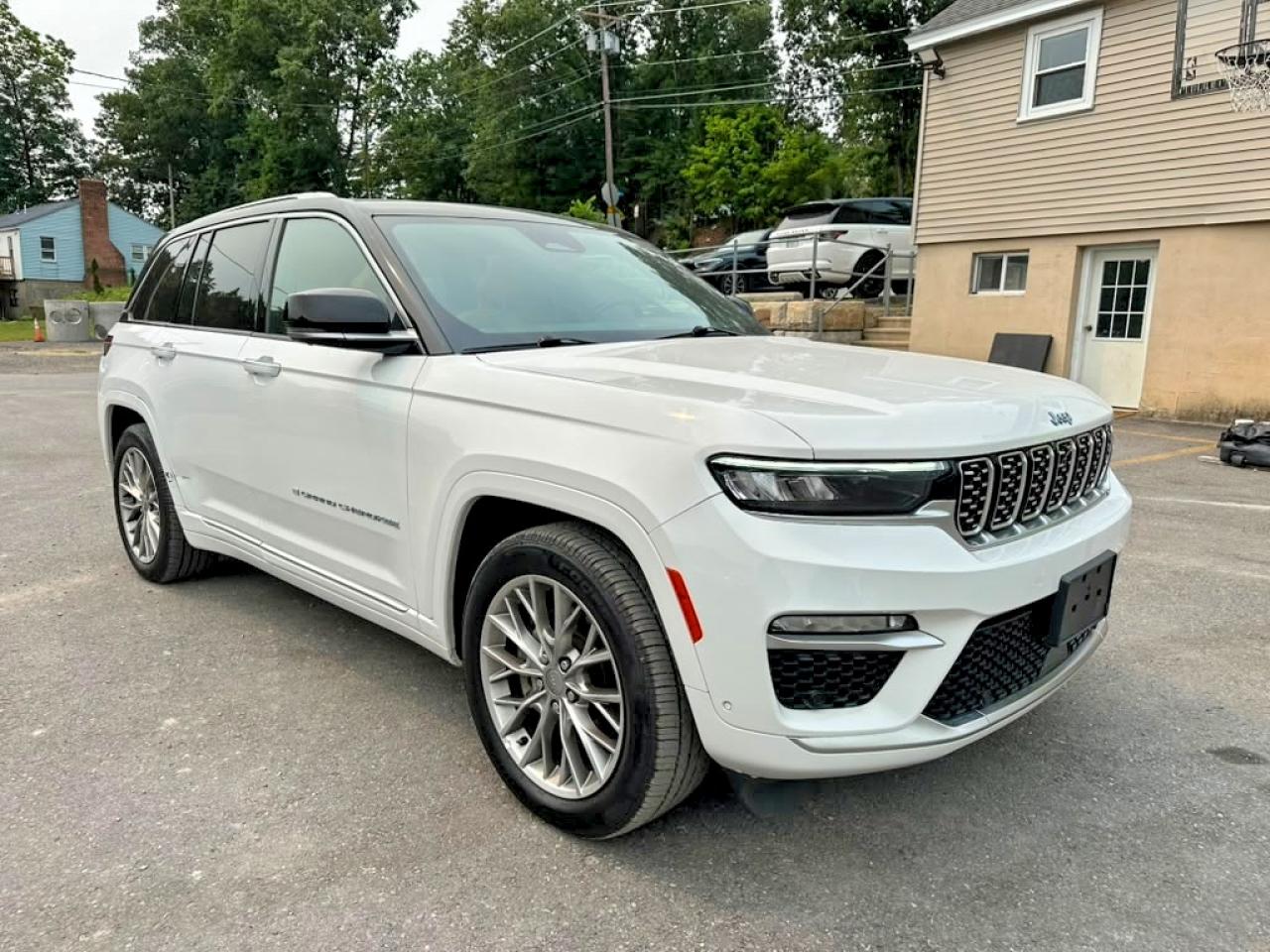 2022 JEEP CHEROKEE