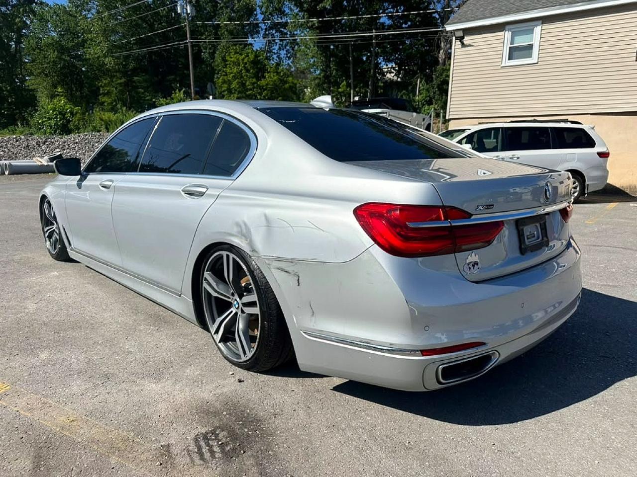 2016 BMW 7 SERIES