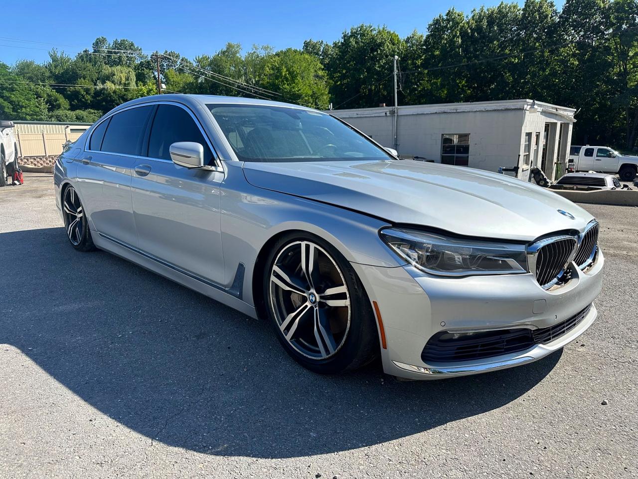 2016 BMW 7 SERIES