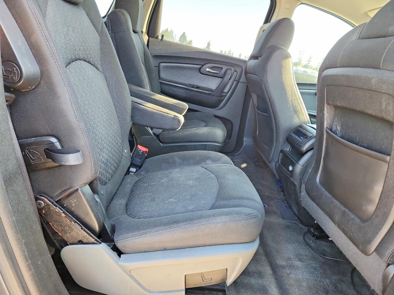 2010 CHEVROLET TRAVERSE