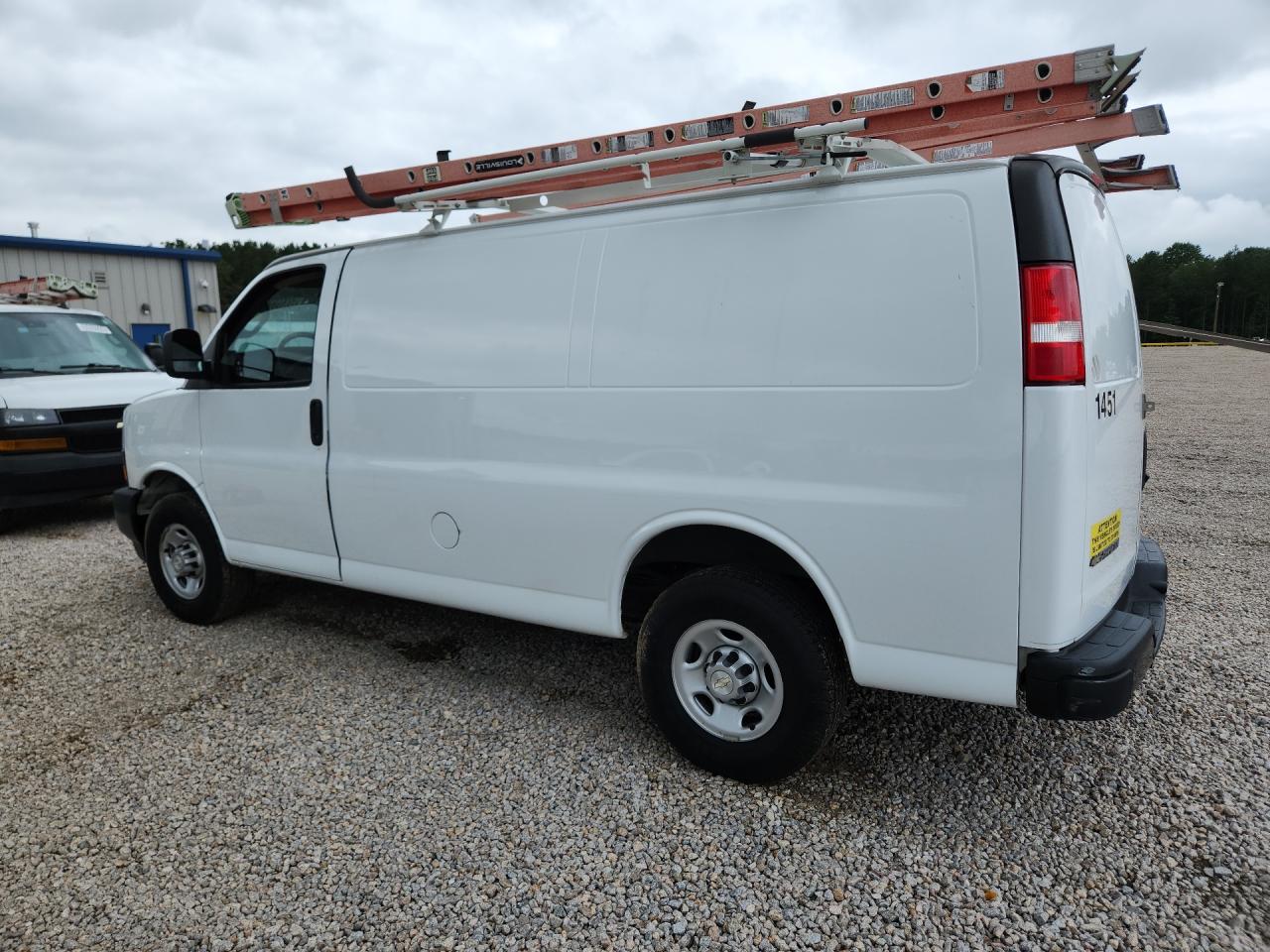 2022 CHEVROLET EXPRESS