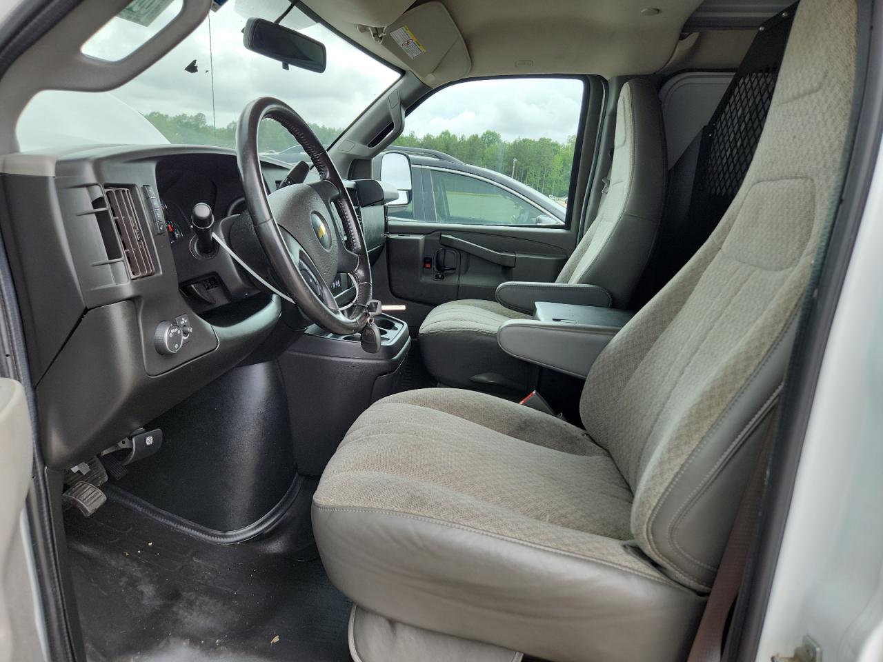 2022 CHEVROLET EXPRESS
