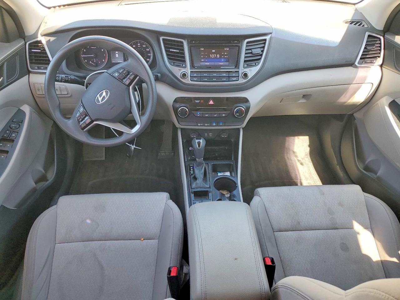 2016 HYUNDAI TUCSON