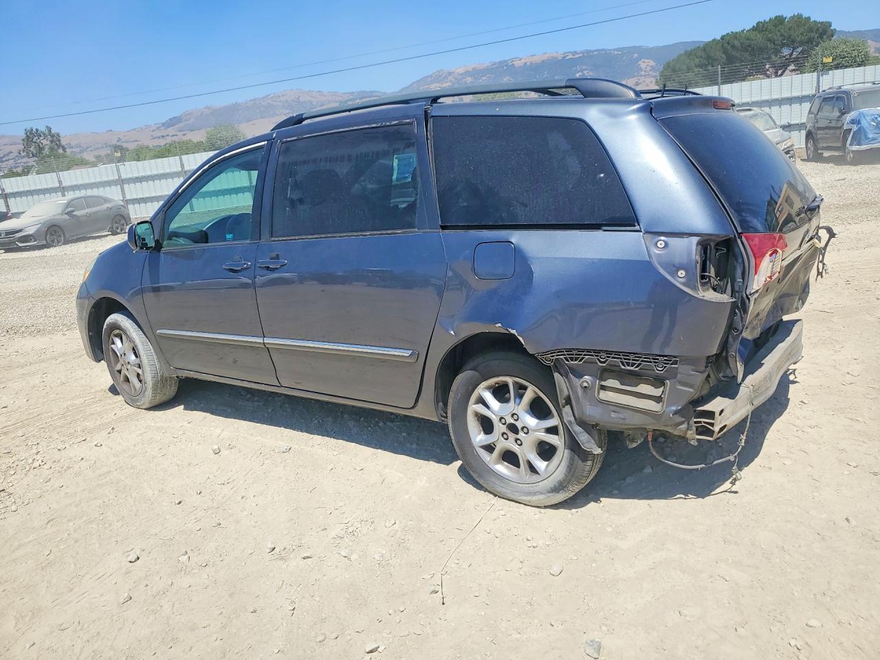 2006 TOYOTA SIENNA