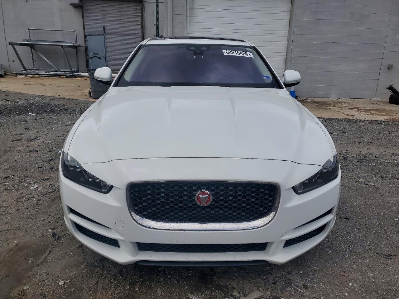 2018 JAGUAR XE