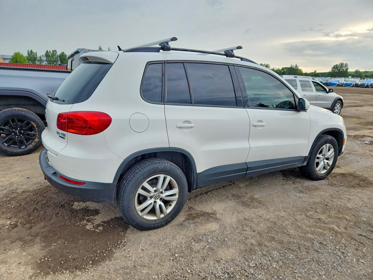 2014 VOLKSWAGEN TIGUAN