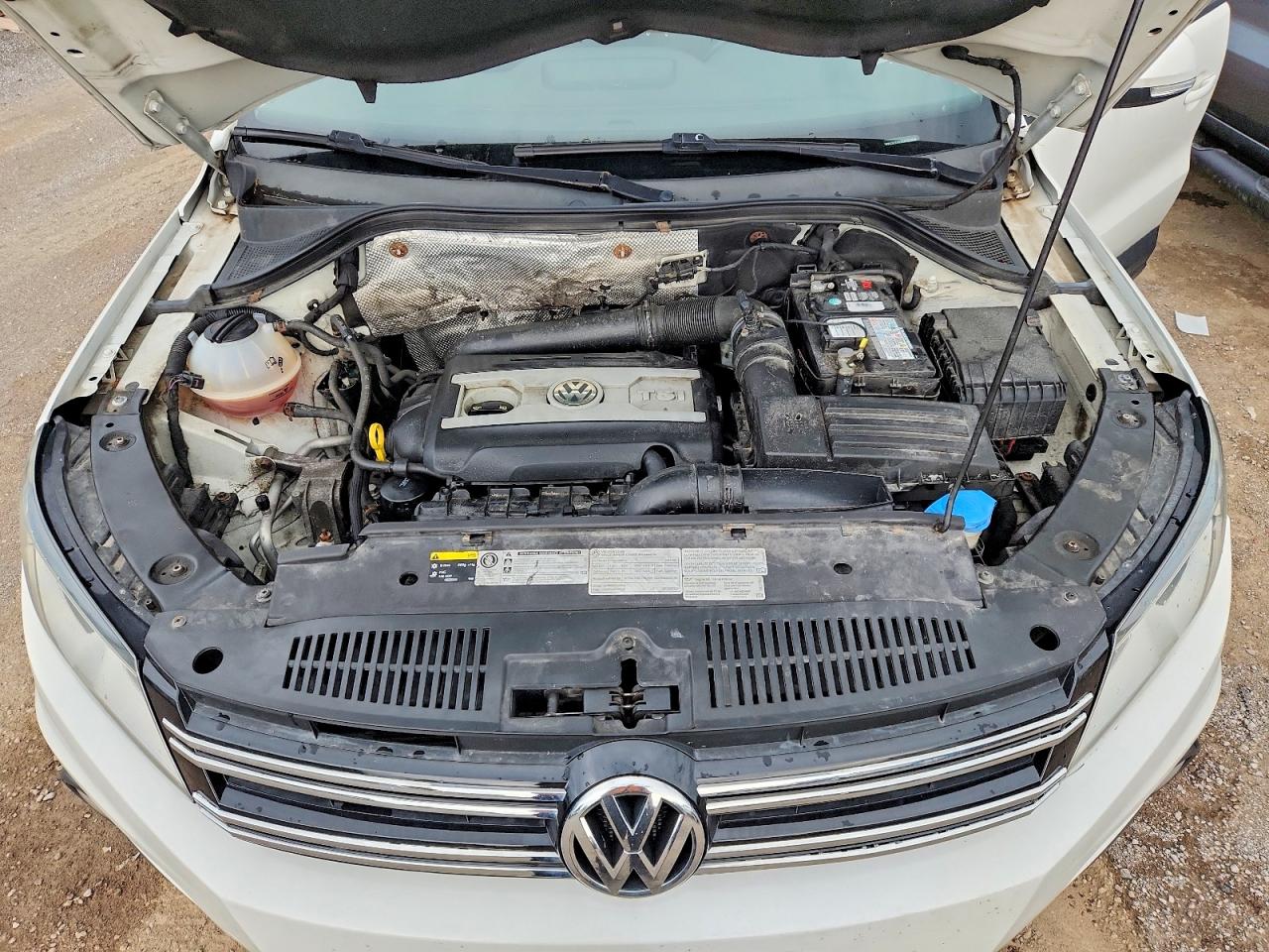 2014 VOLKSWAGEN TIGUAN