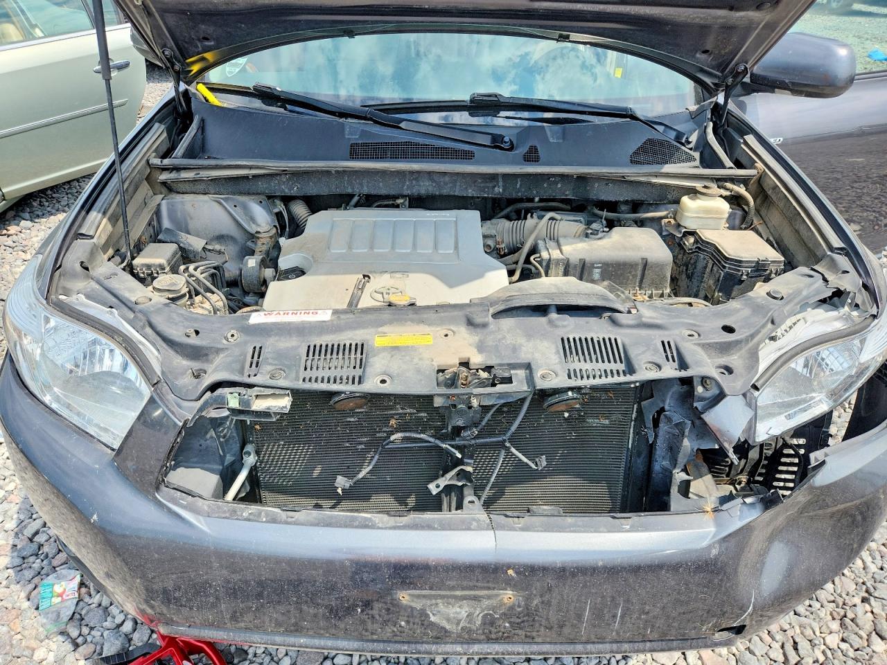 2010 TOYOTA HIGHLANDER