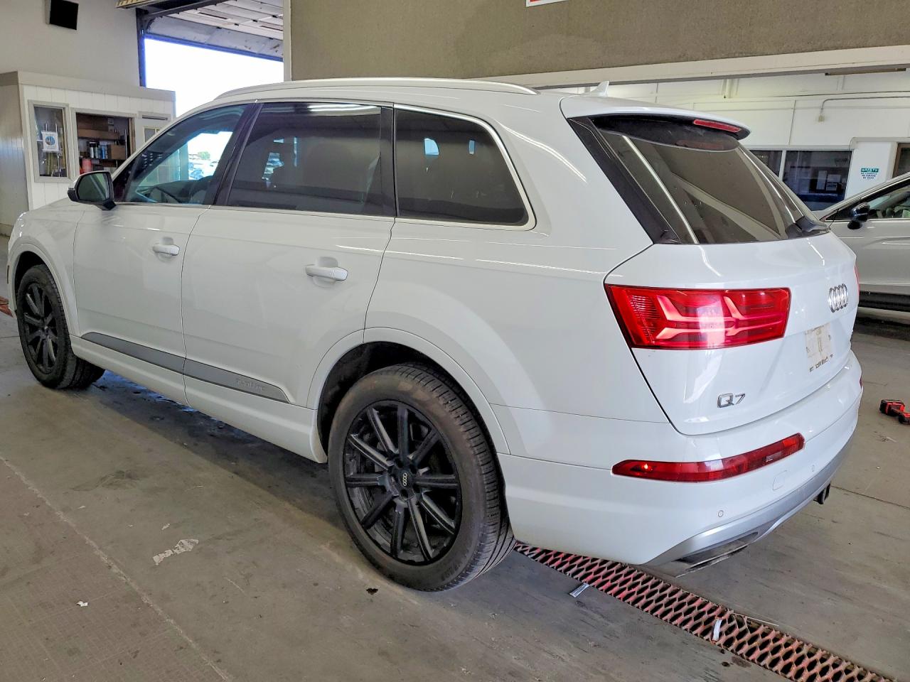 2017 AUDI Q7