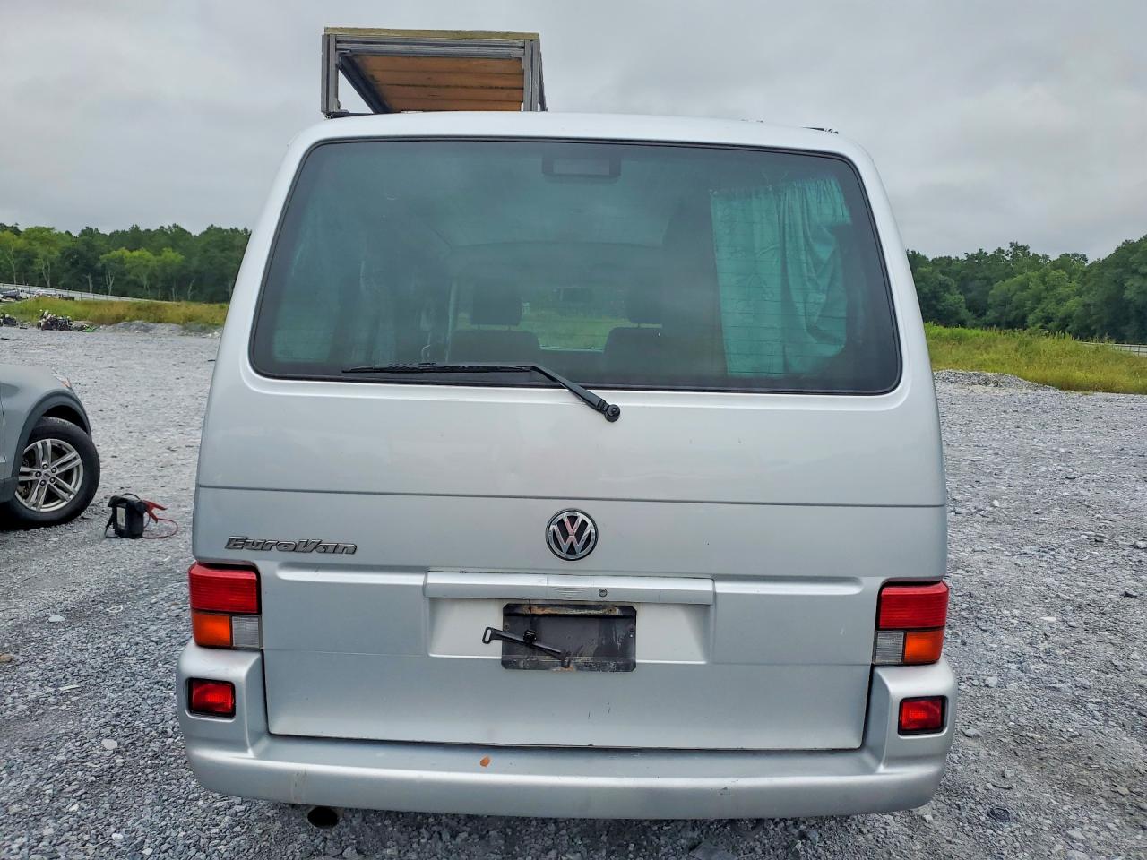 2002 VOLKSWAGEN EUROVAN
