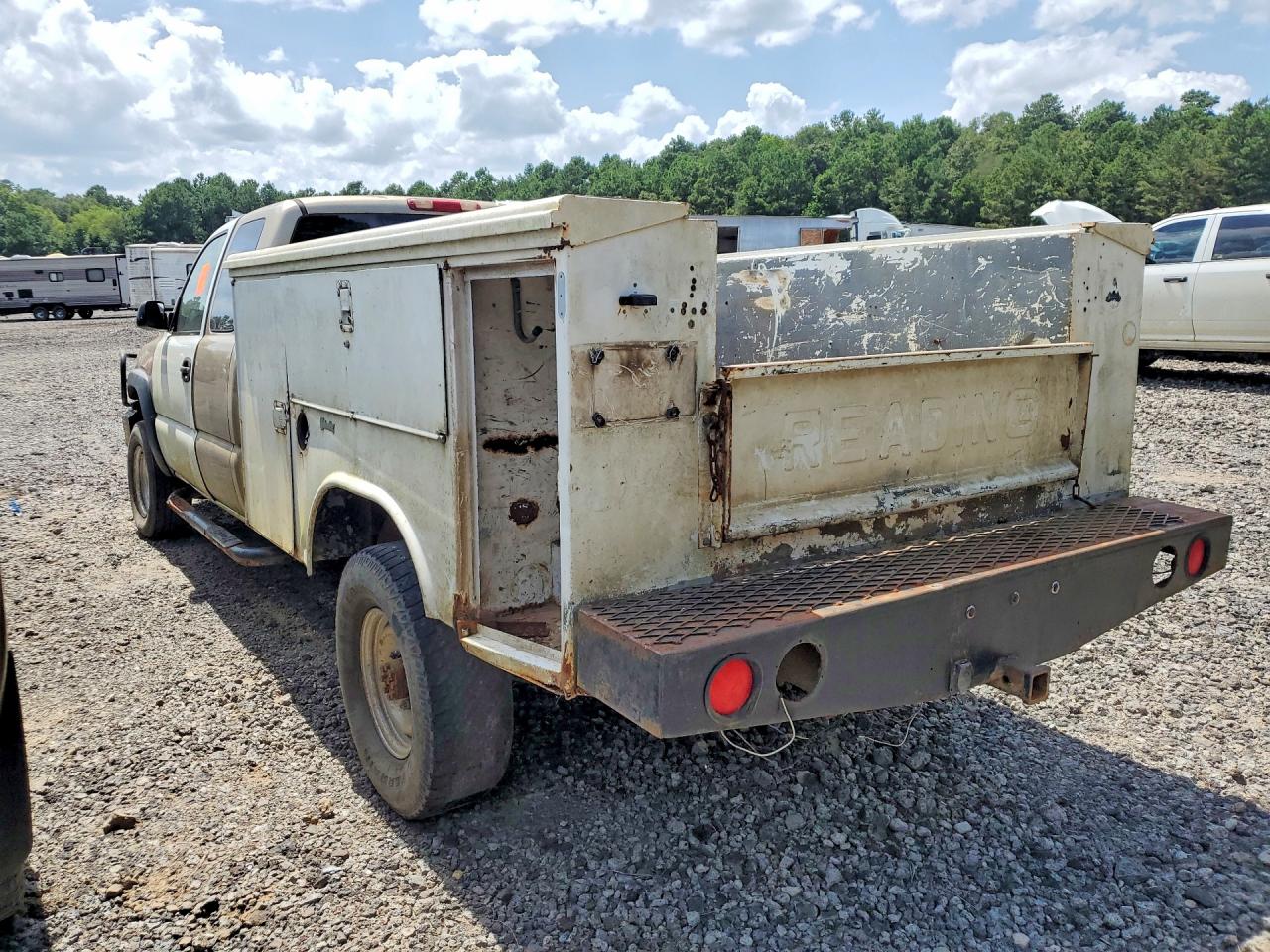2005 GMC SIERRA