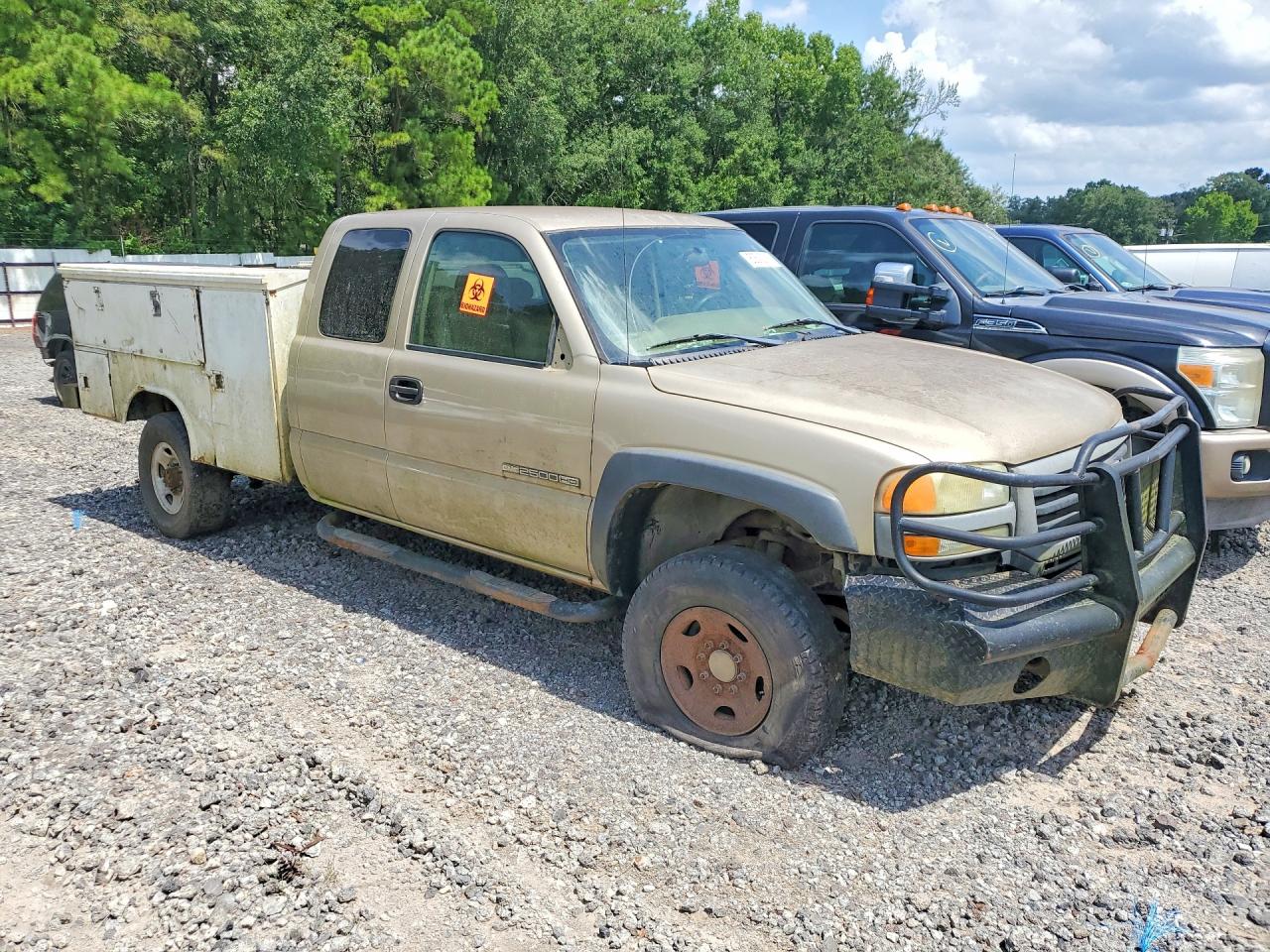 2005 GMC SIERRA
