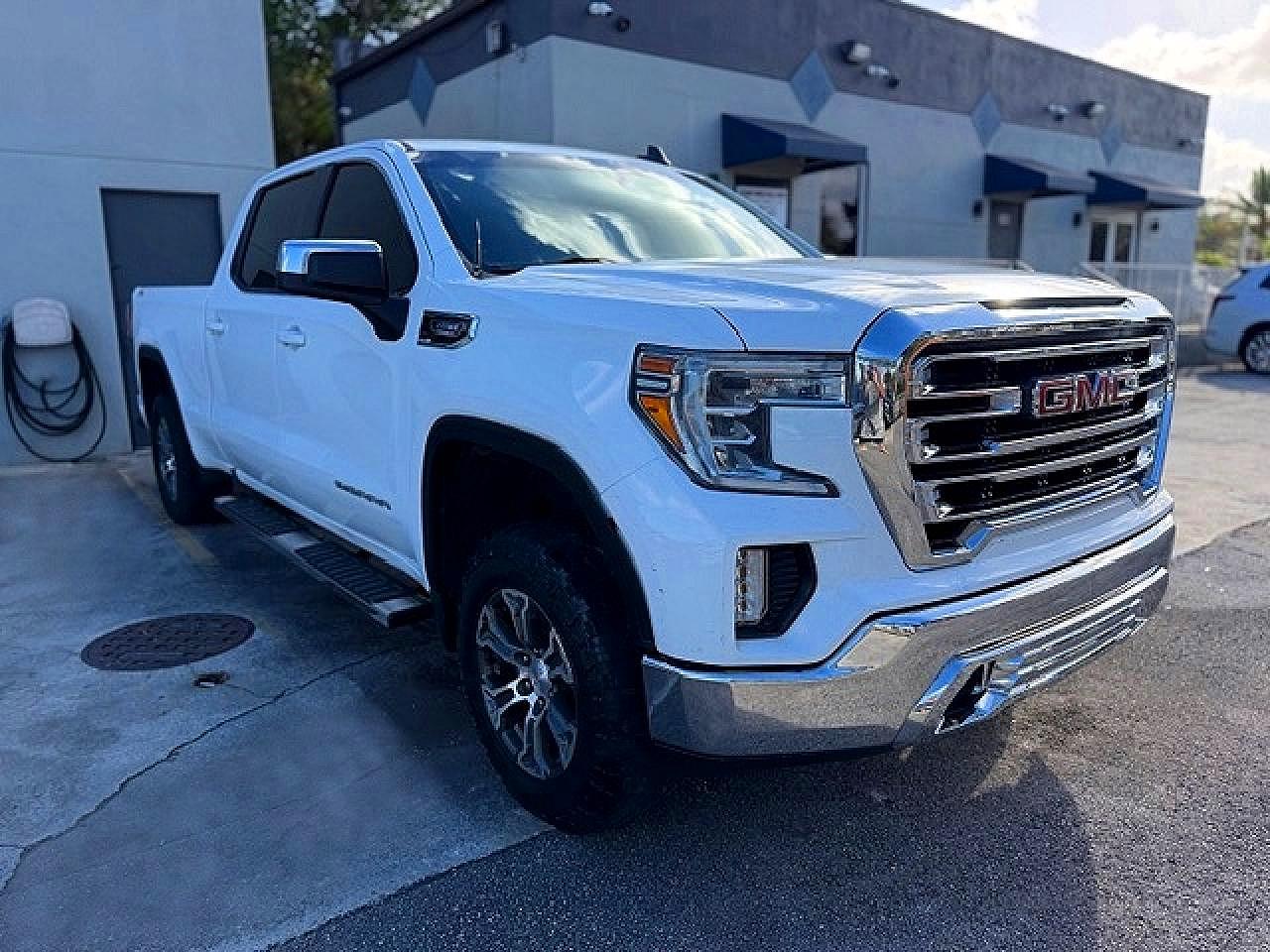 2021 GMC SIERRA