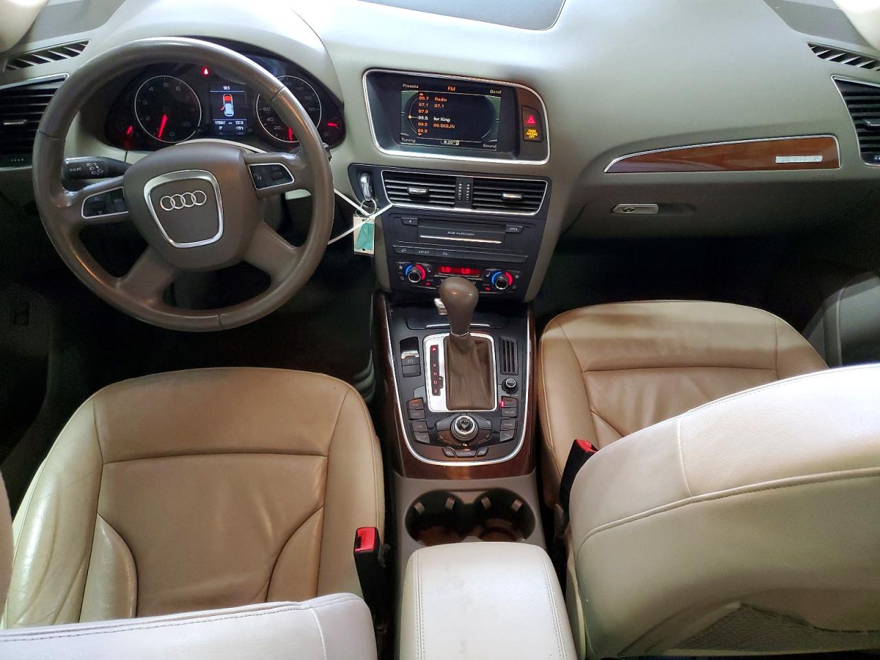 2010 AUDI Q5