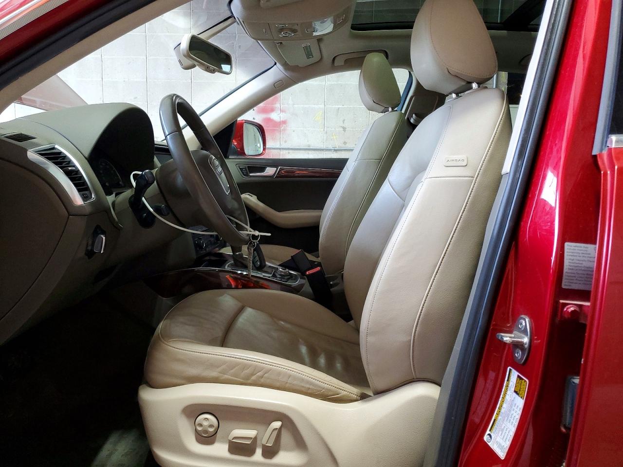 2010 AUDI Q5