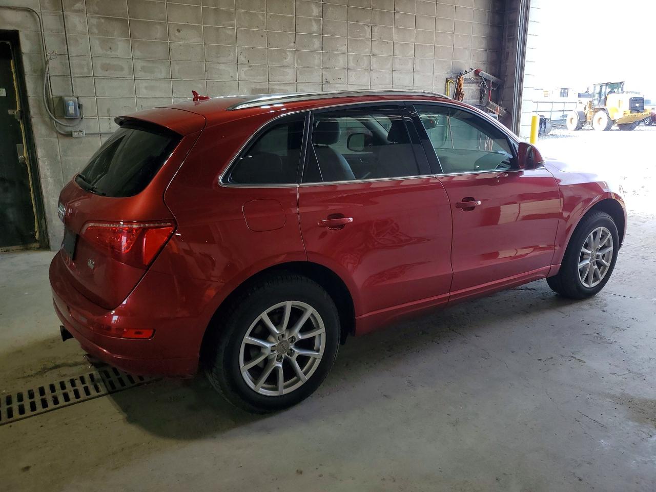 2010 AUDI Q5