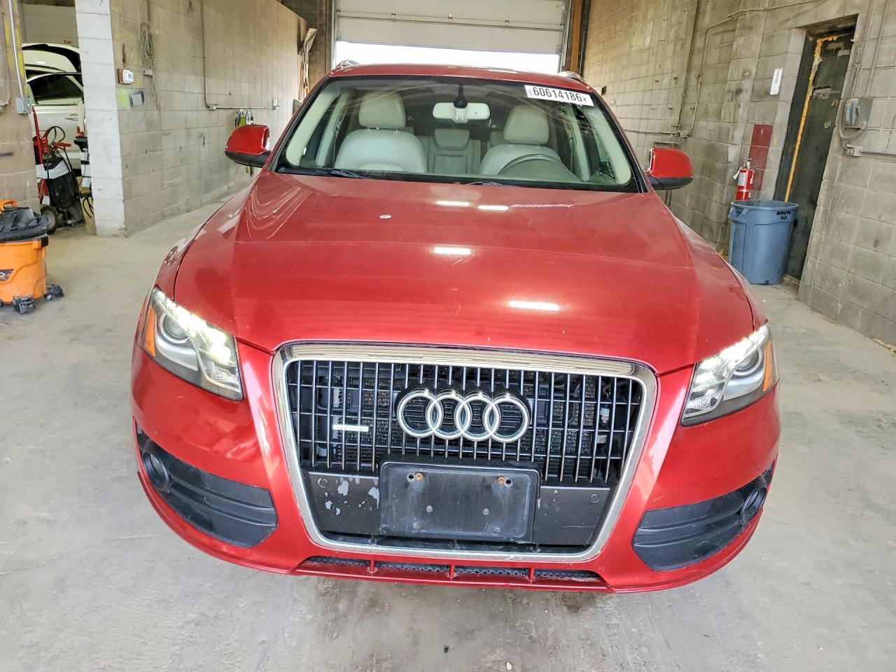 2010 AUDI Q5