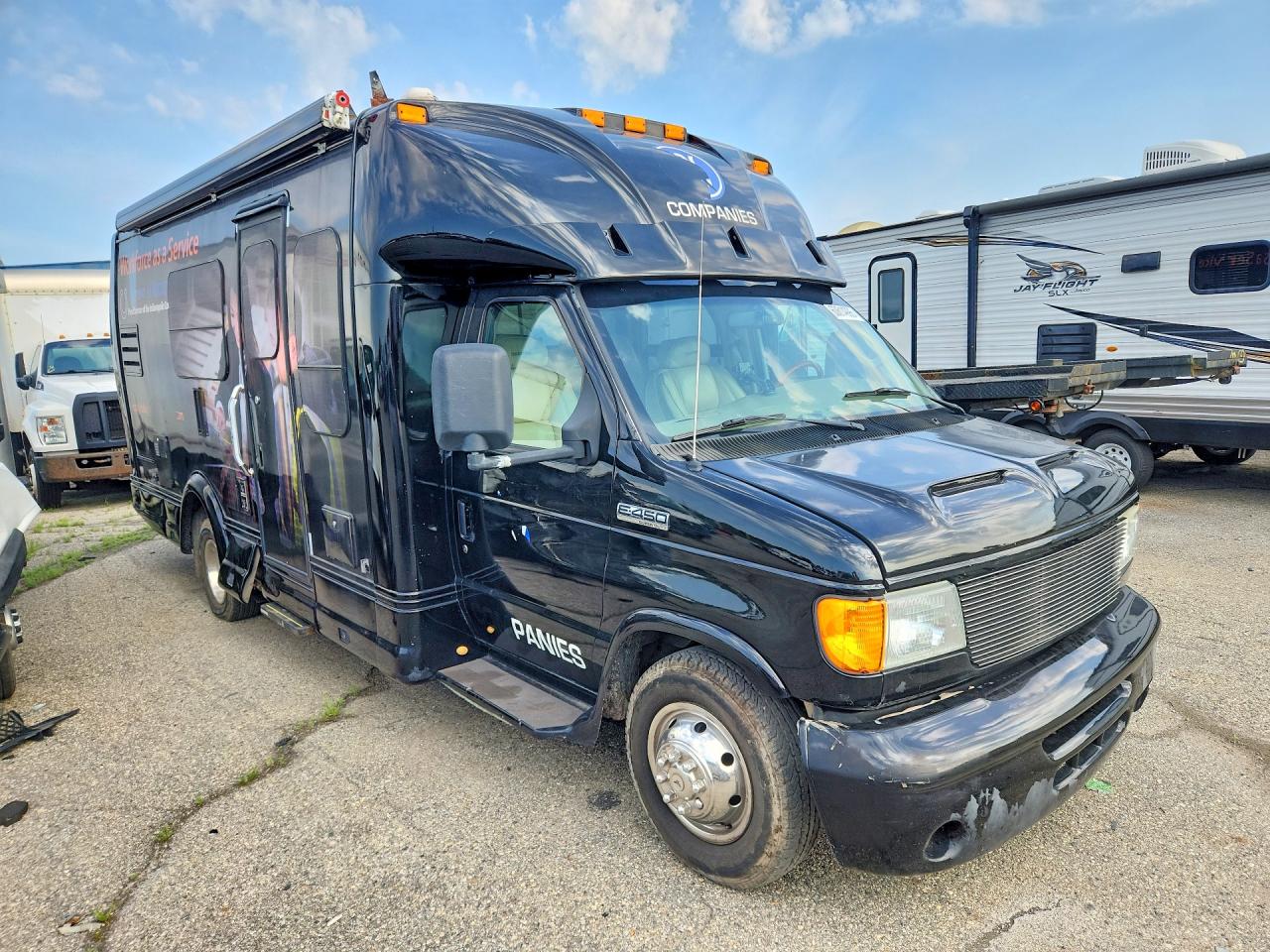 2006 DYNAMAX ECONOLINE
