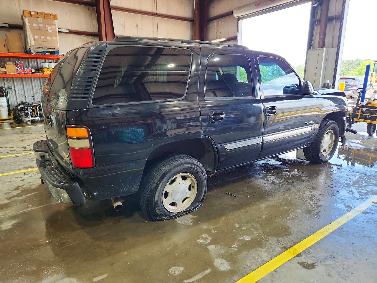 2004 GMC YUKON