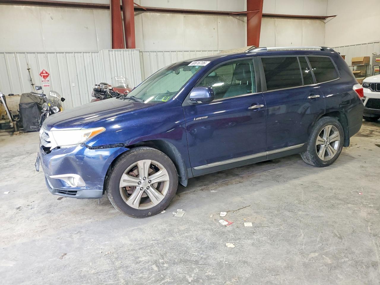 2013 TOYOTA HIGHLANDER