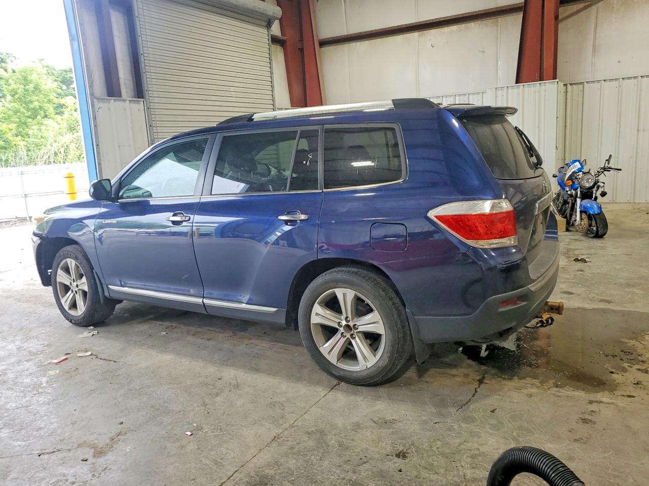 2013 TOYOTA HIGHLANDER