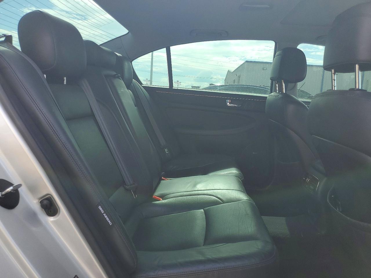 2011 HYUNDAI GENESIS