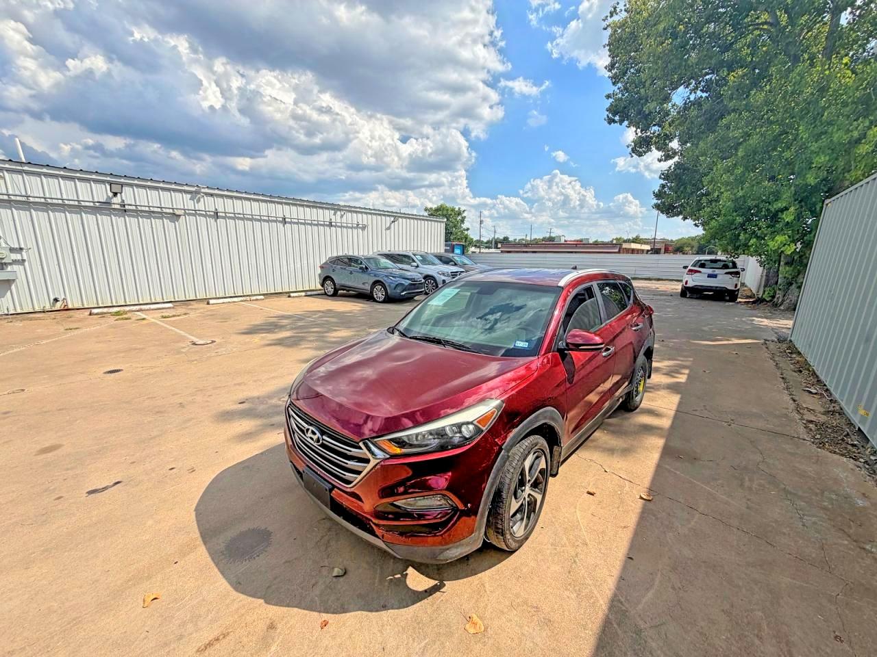 2016 HYUNDAI TUCSON
