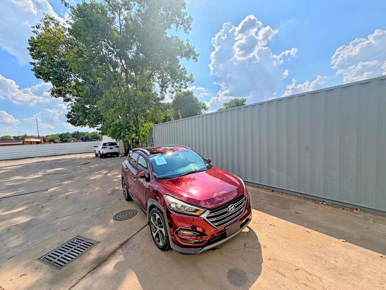 2016 HYUNDAI TUCSON