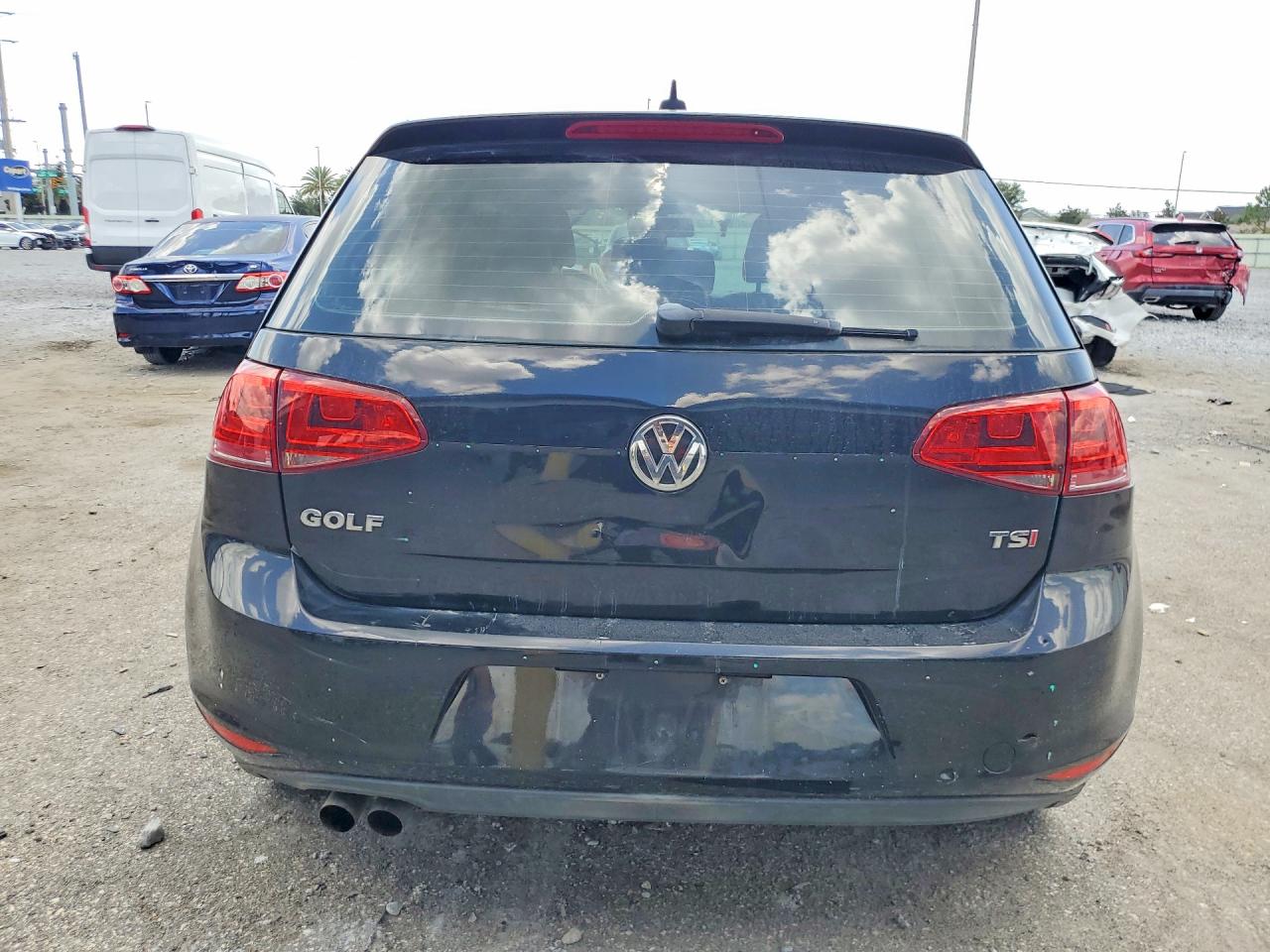 2015 VOLKSWAGEN GOLF