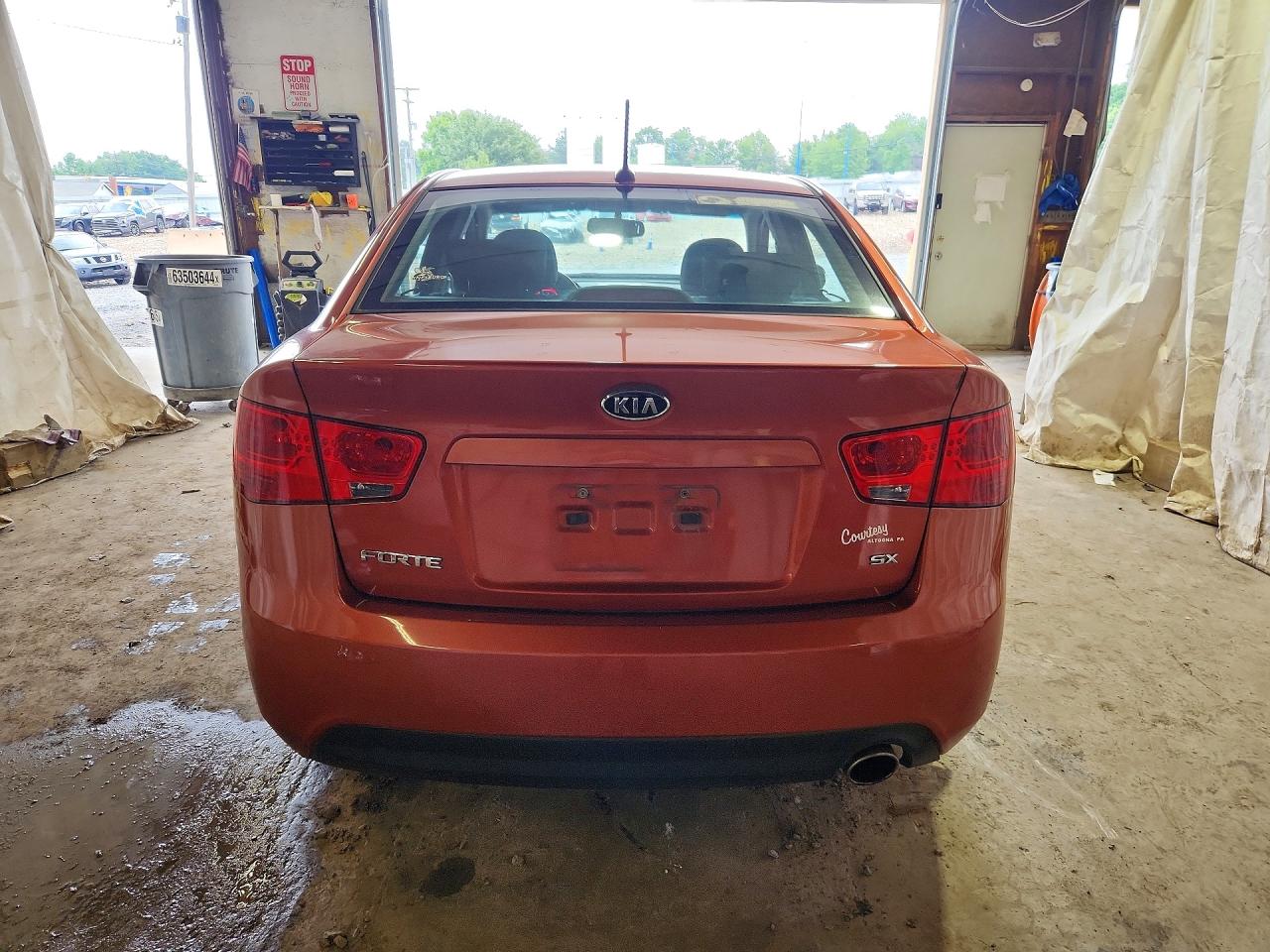 2010 KIA FORTE