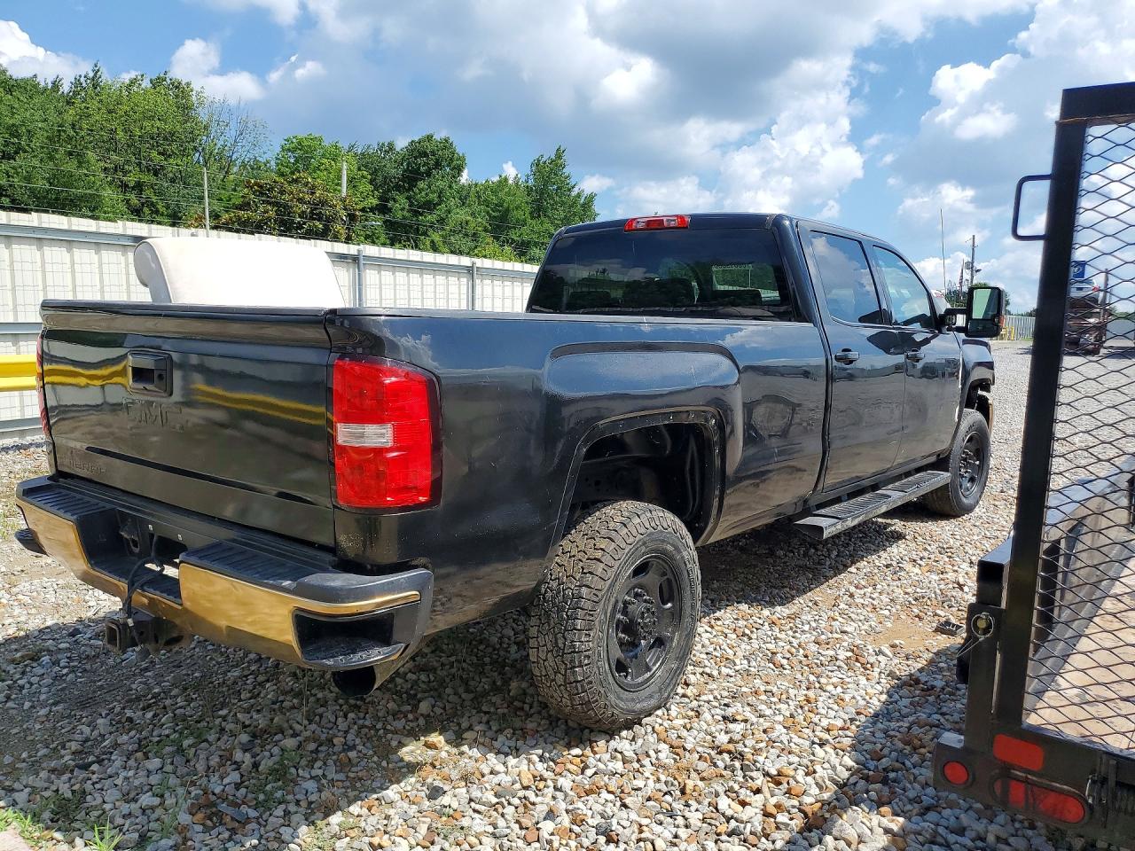 2016 GMC SIERRA