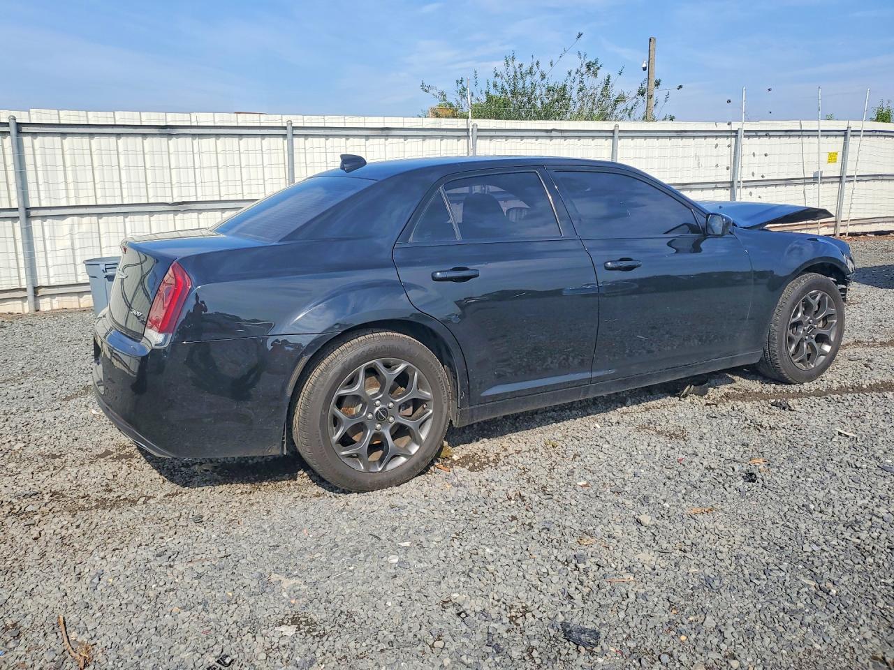 2017 CHRYSLER 300