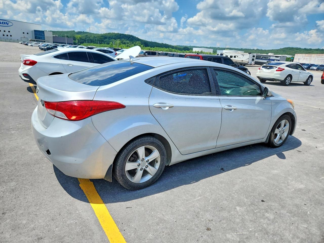 2013 HYUNDAI ELANTRA