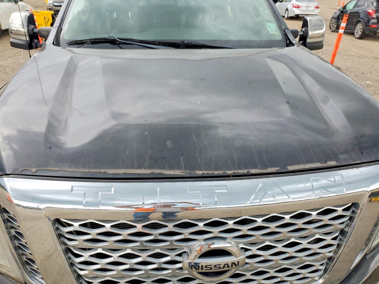 2016 NISSAN TITAN