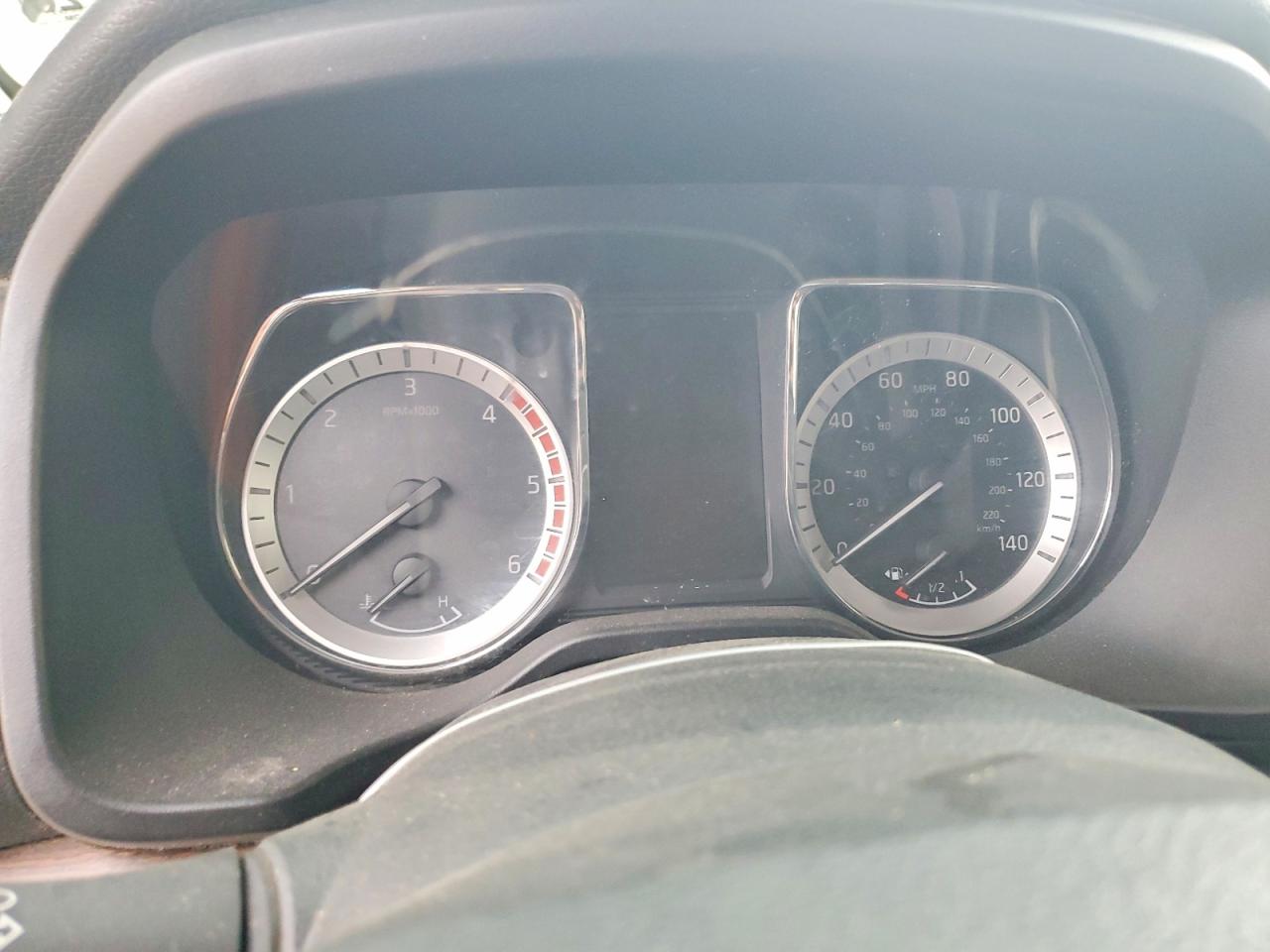 2016 NISSAN TITAN