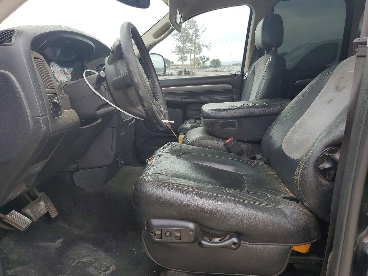 2005 DODGE RAM 1500