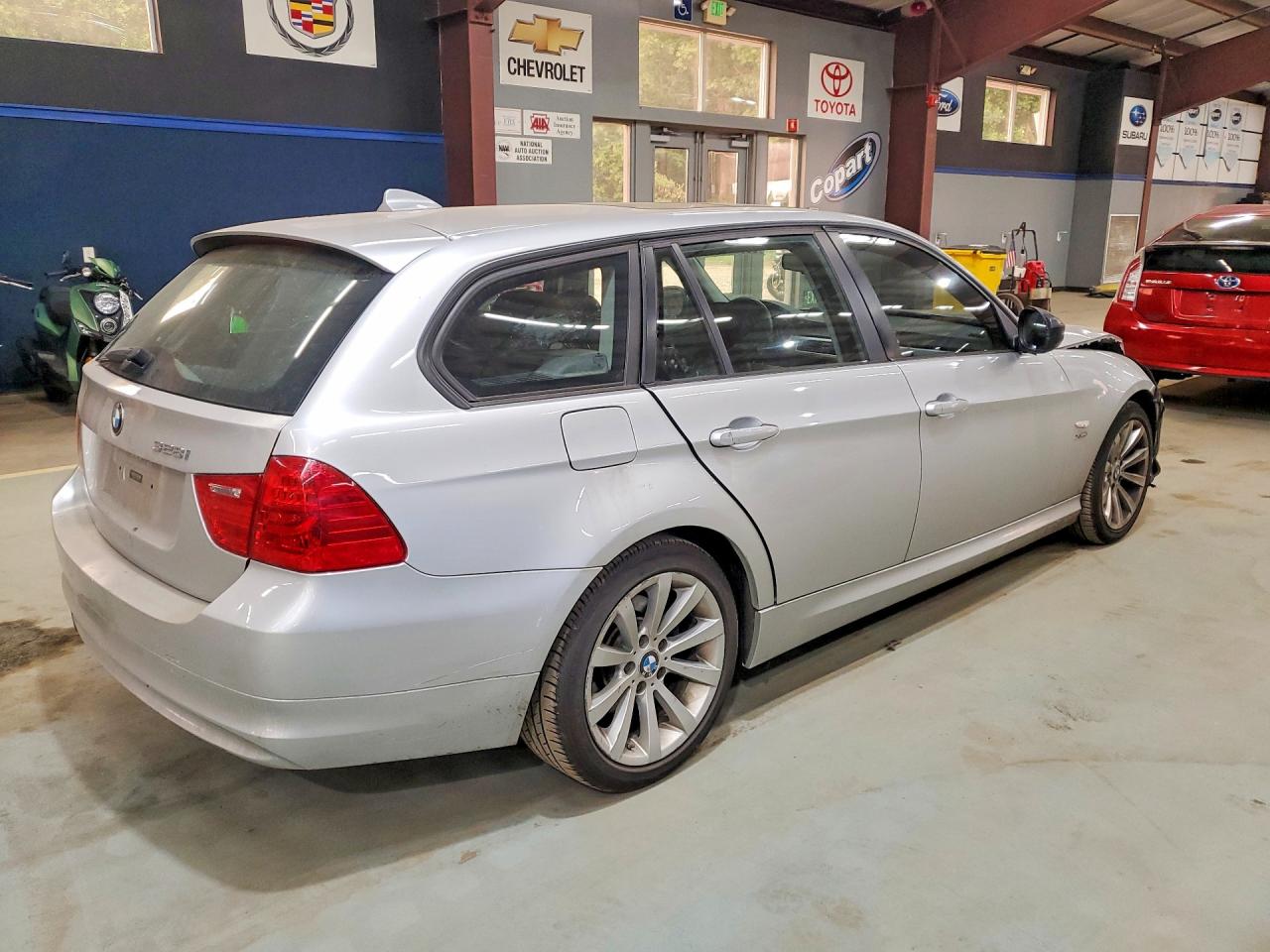 2012 BMW 3 SERIES