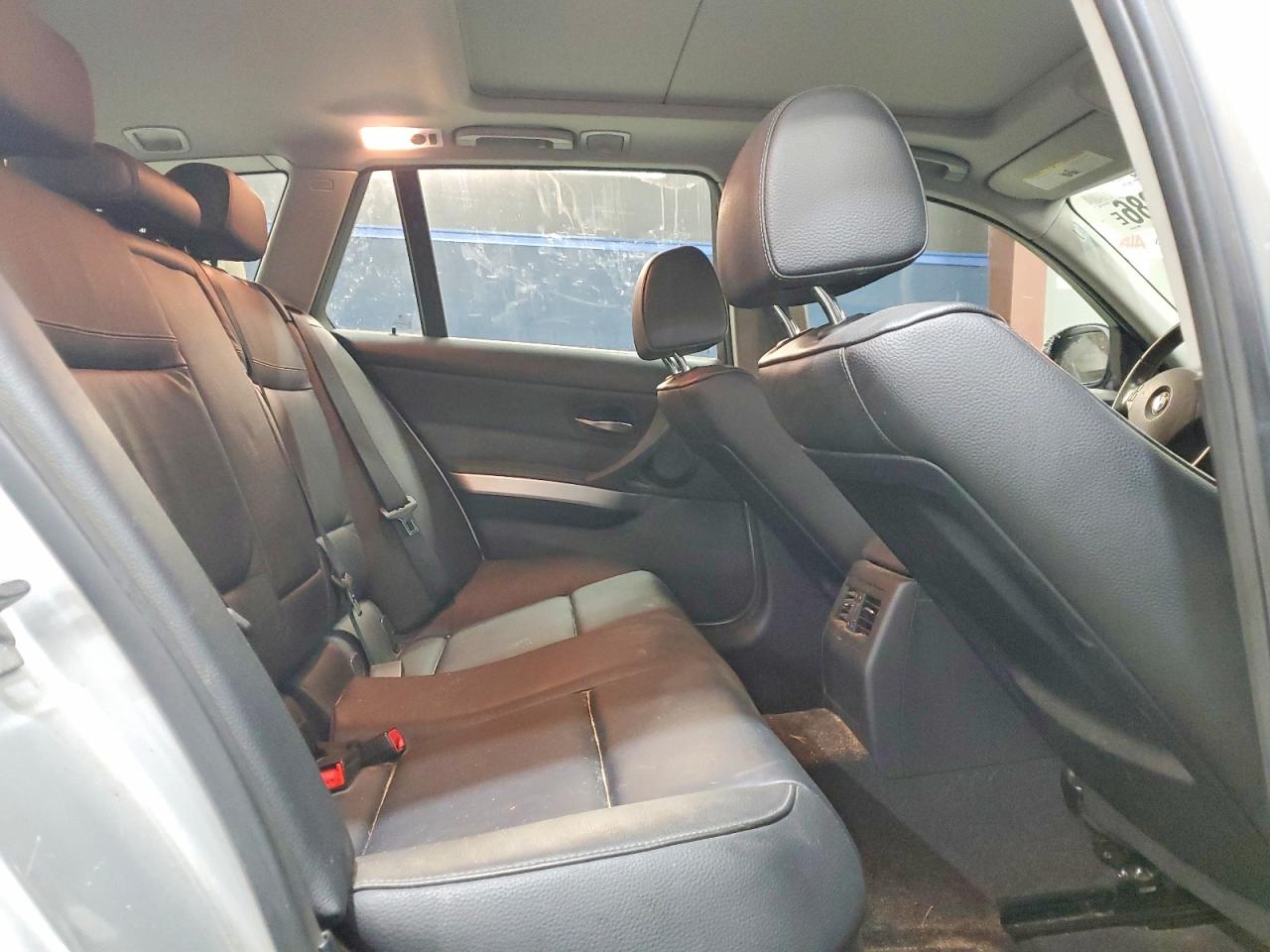 2012 BMW 3 SERIES