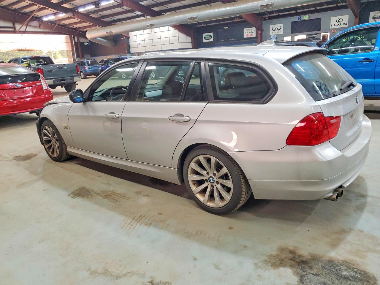 2012 BMW 3 SERIES