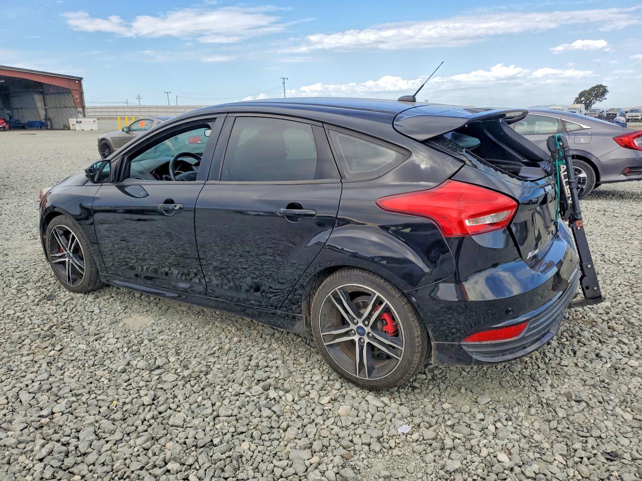 2018 FORD FOCUS