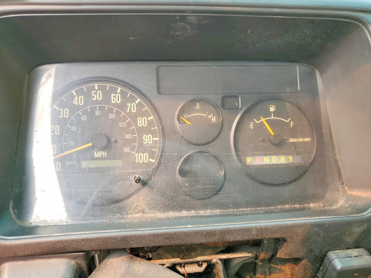 2002 ISUZU NPR