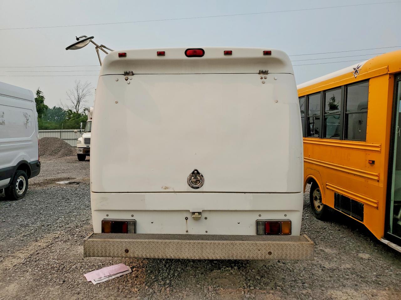 2002 ISUZU NPR