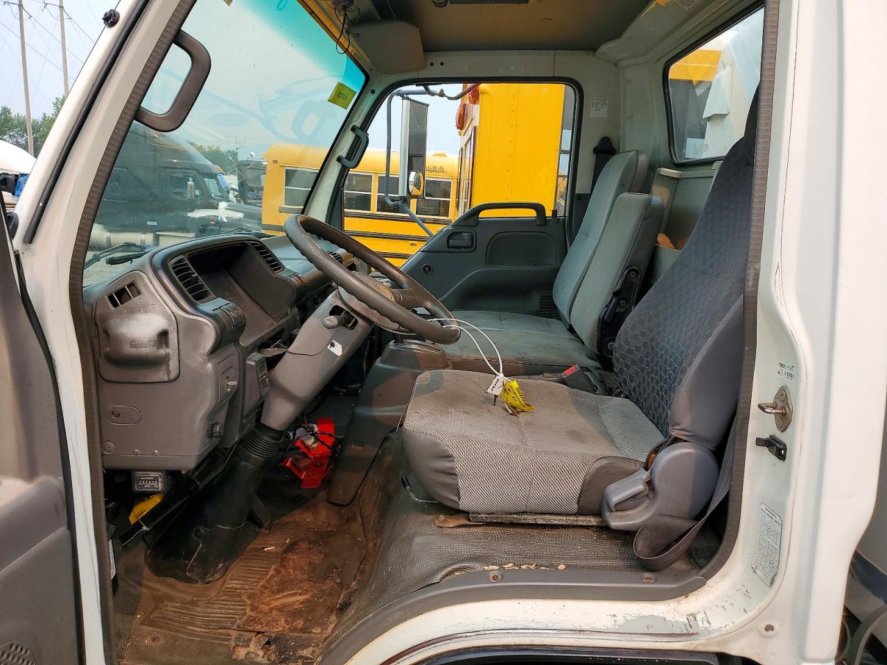 2002 ISUZU NPR
