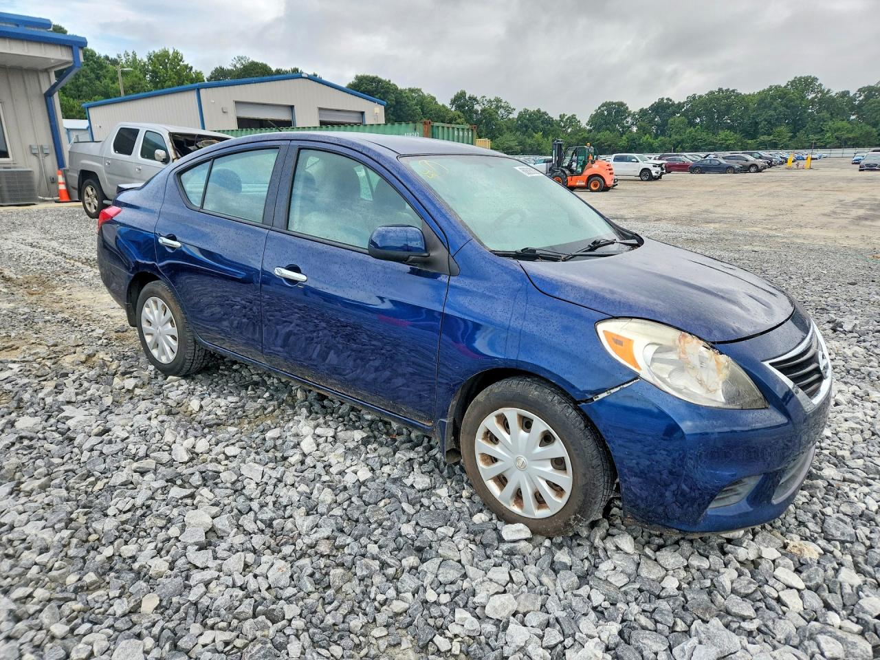 2013 NISSAN VERSA
