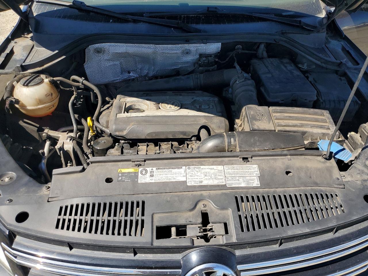 2015 VOLKSWAGEN TIGUAN
