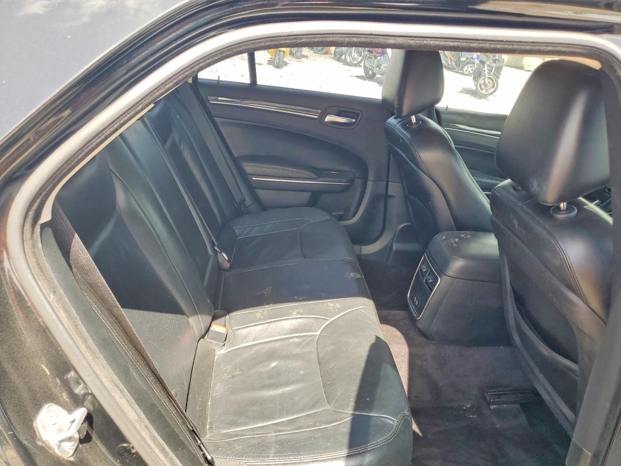 2016 CHRYSLER 300