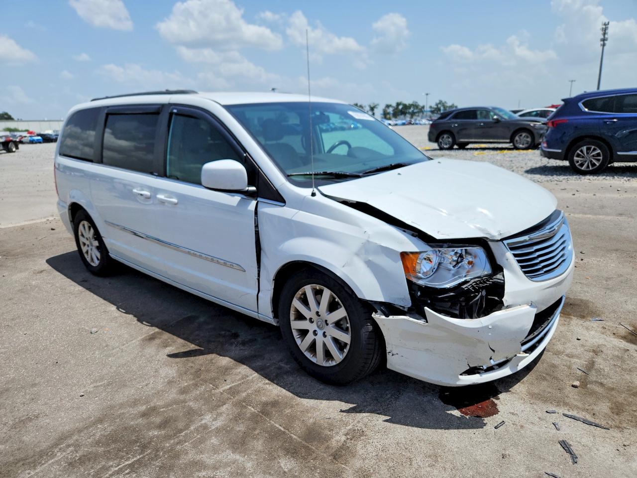 2013 CHRYSLER MINIVAN
