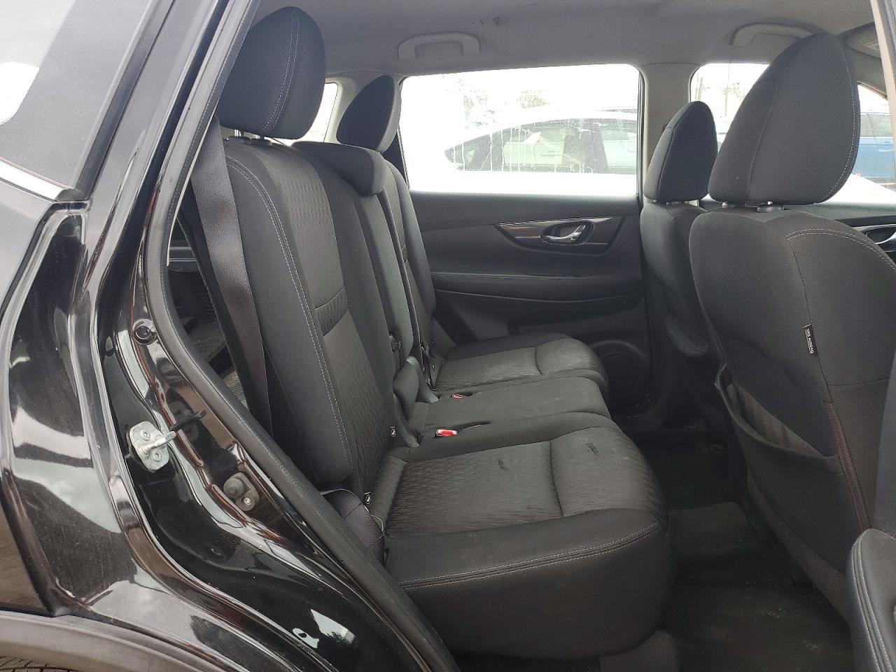 2017 NISSAN ROGUE